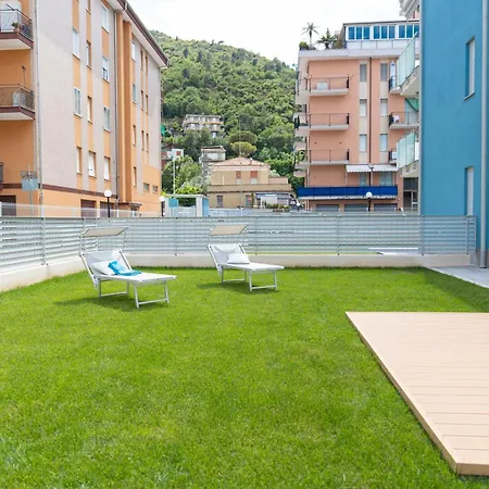 Apartment Giardino Al Mare - Bilocale Con Piscina E Grande Giardino A Due Passi Dal Mare Borghetto Santo Spirito