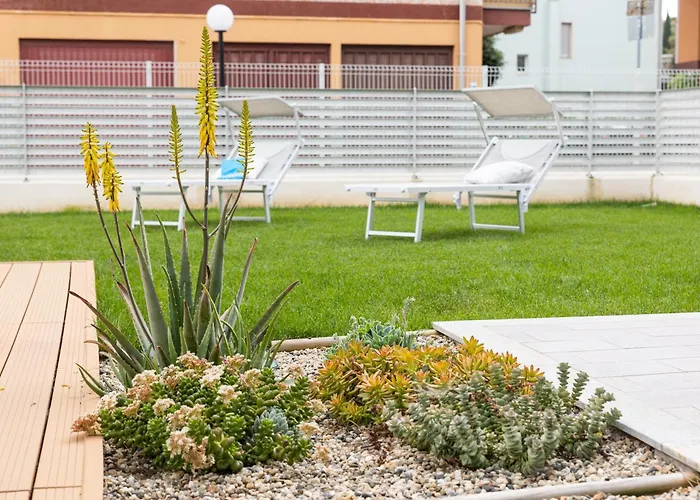 Giardino Al Mare - Bilocale Con Piscina E Grande Giardino A Due Passi Dal Mare *